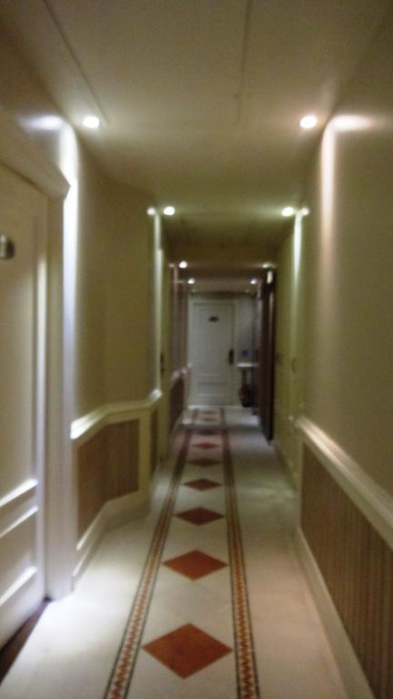 Hotel Bright New Delhi Bagian luar foto