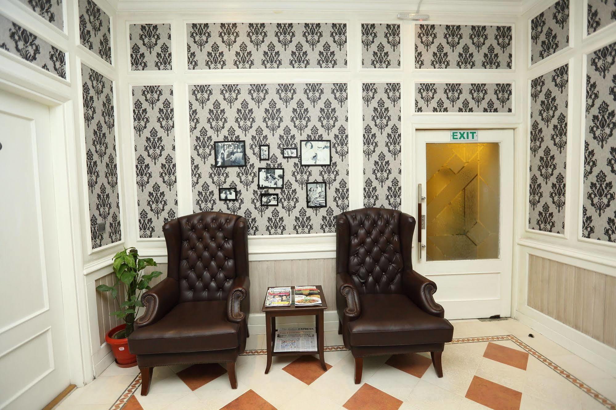 Hotel Bright New Delhi Bagian luar foto